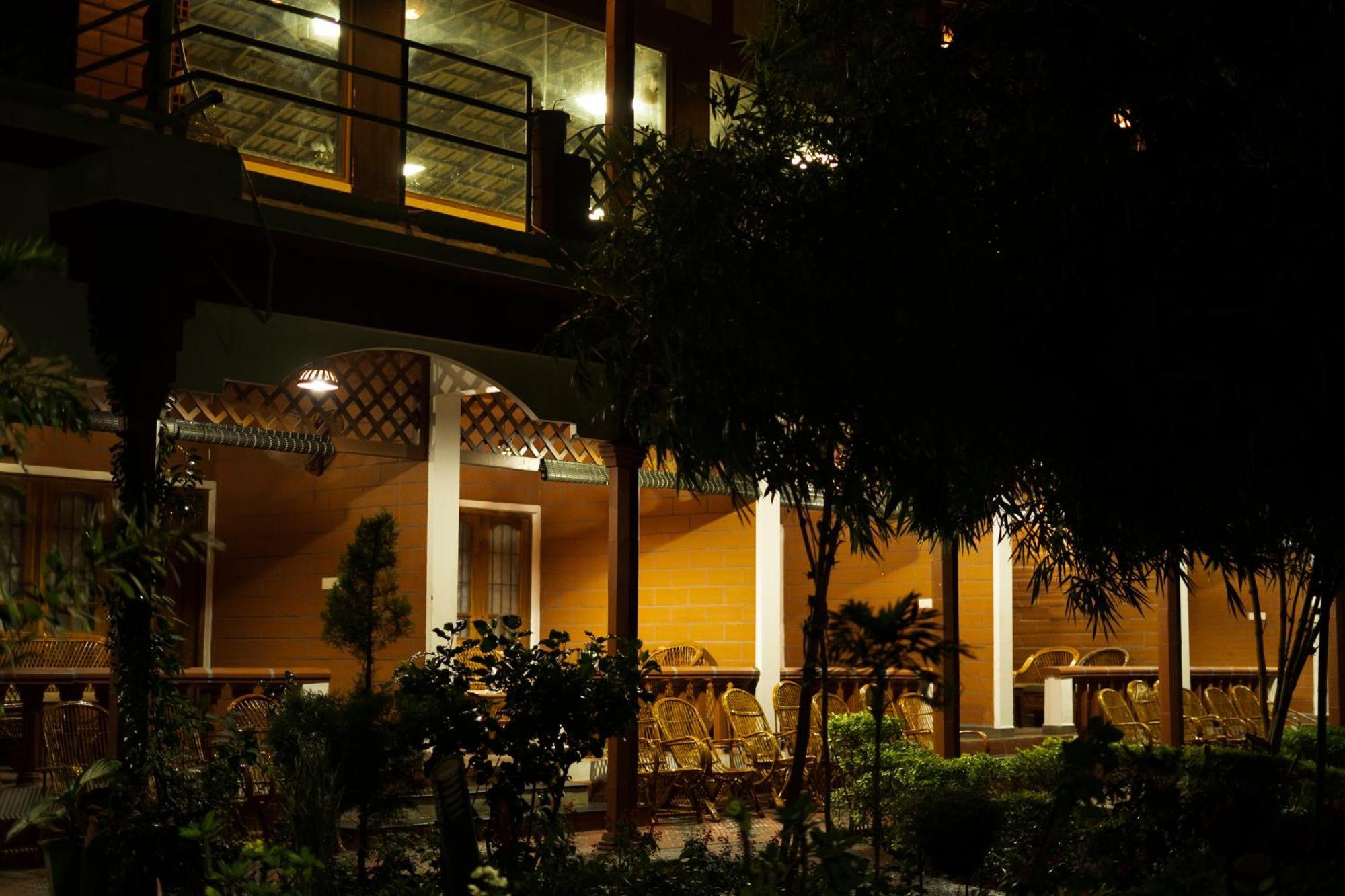 The Nest Inn Resort Masinagudi Buitenkant foto